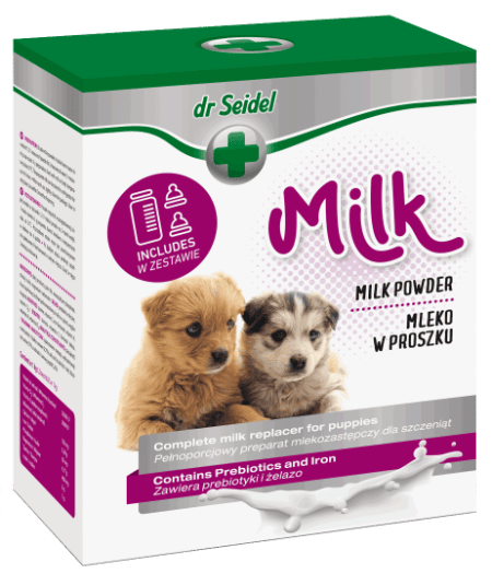 Complete milk replacer for puppies with feeding accessories